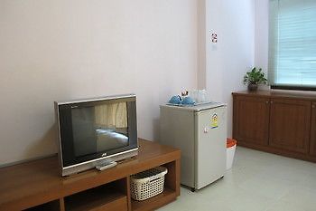 Somjai House Hotel Si Racha Buitenkant foto